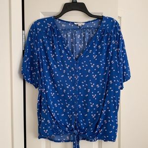 Women’s blue top, size: L